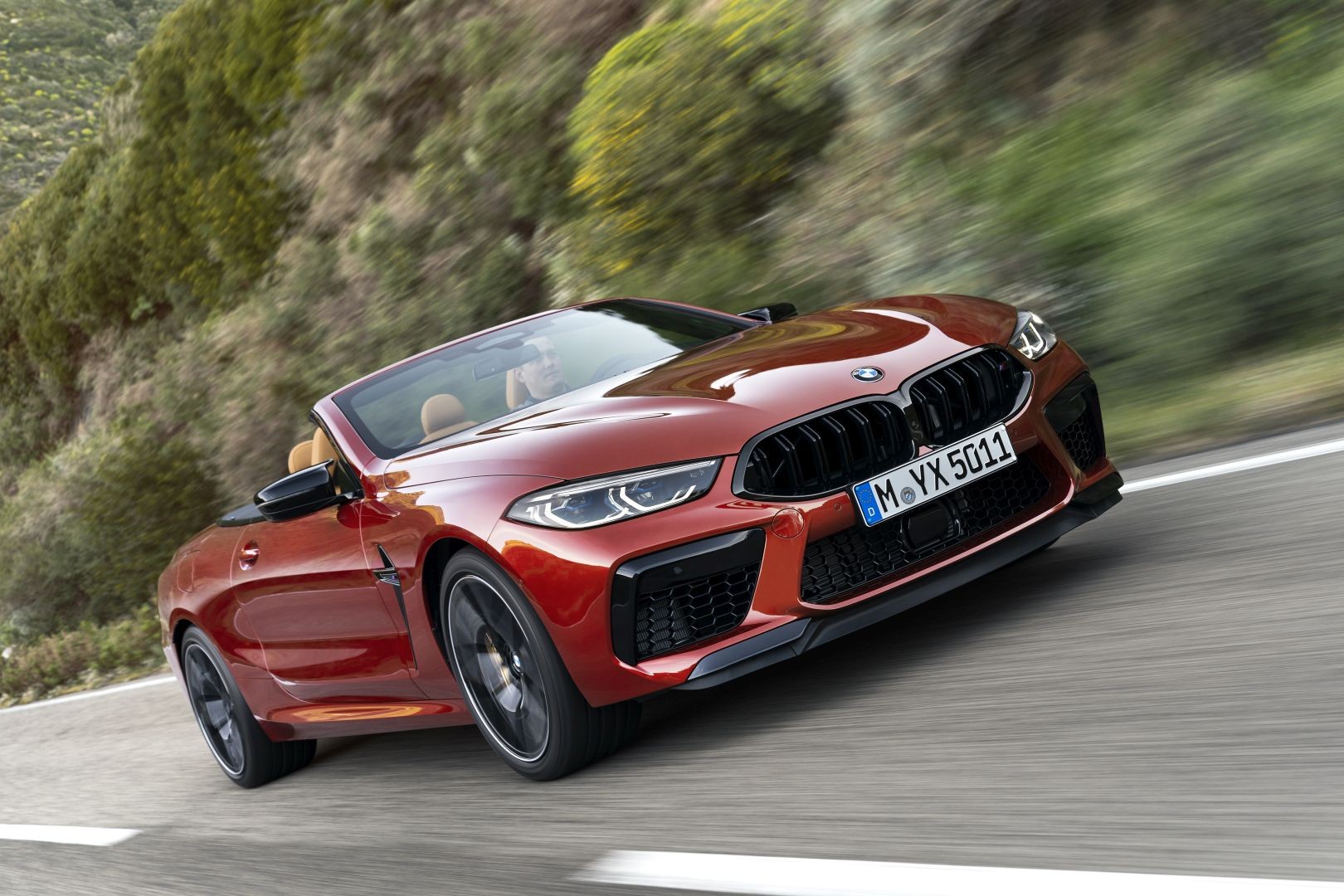 Bmw M8 Convertible photo 3