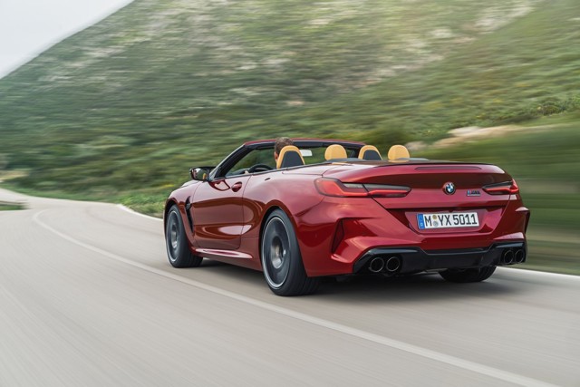 Bmw M8 Convertible foto 9
