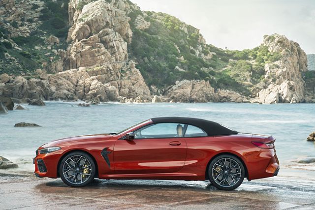Bmw M8 Convertible foto 14