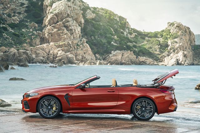Bmw M8 Convertible foto 17