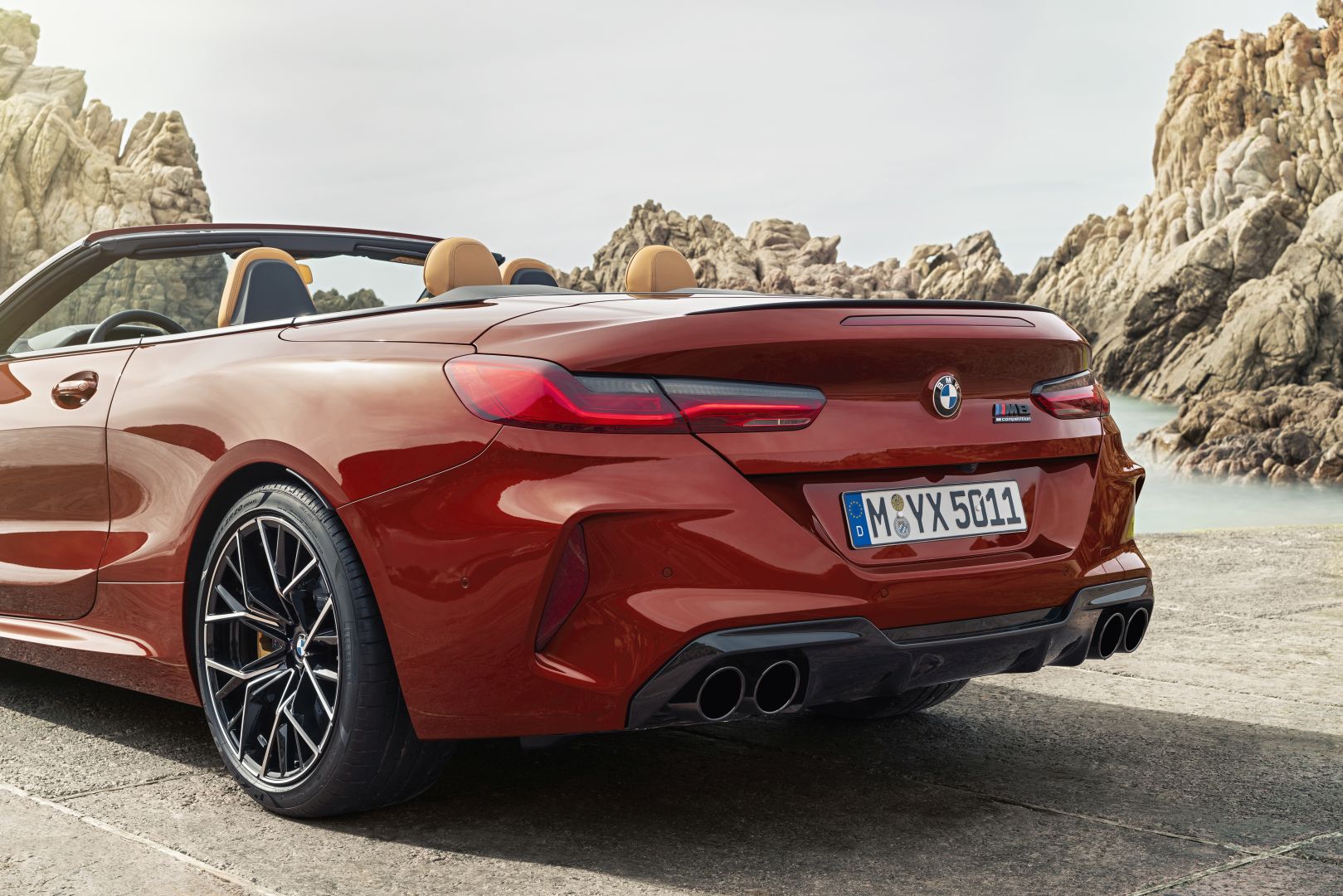 Bmw M8 Convertible photo 22