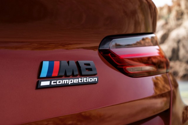 Bmw M8 Convertible foto 23