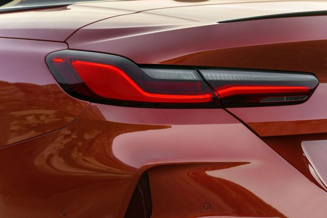 Bmw M8 Convertible foto 28