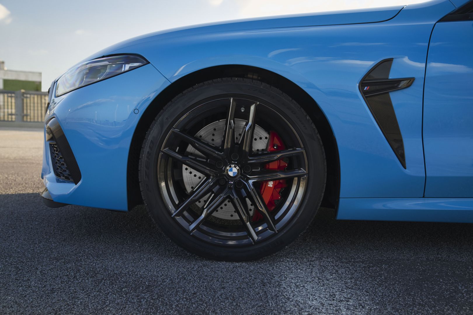 Bmw M8 Coupe photo 16