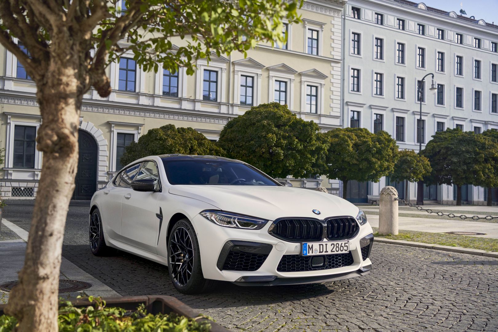 Bmw M8 Gran Coupe photo 2