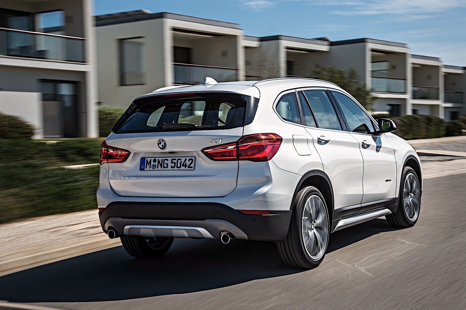 Bmw X1 photo 2