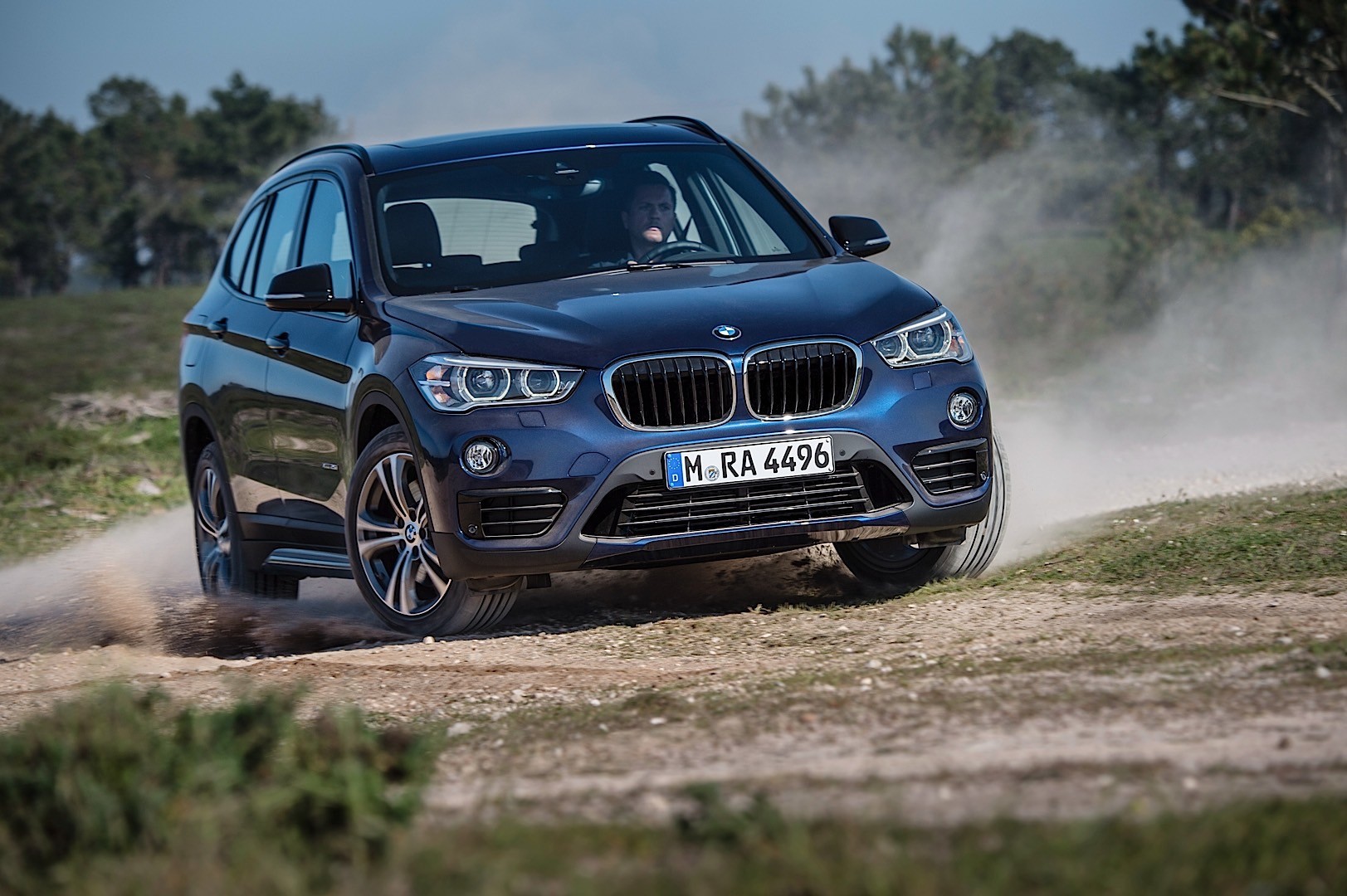Bmw X1 photo 11