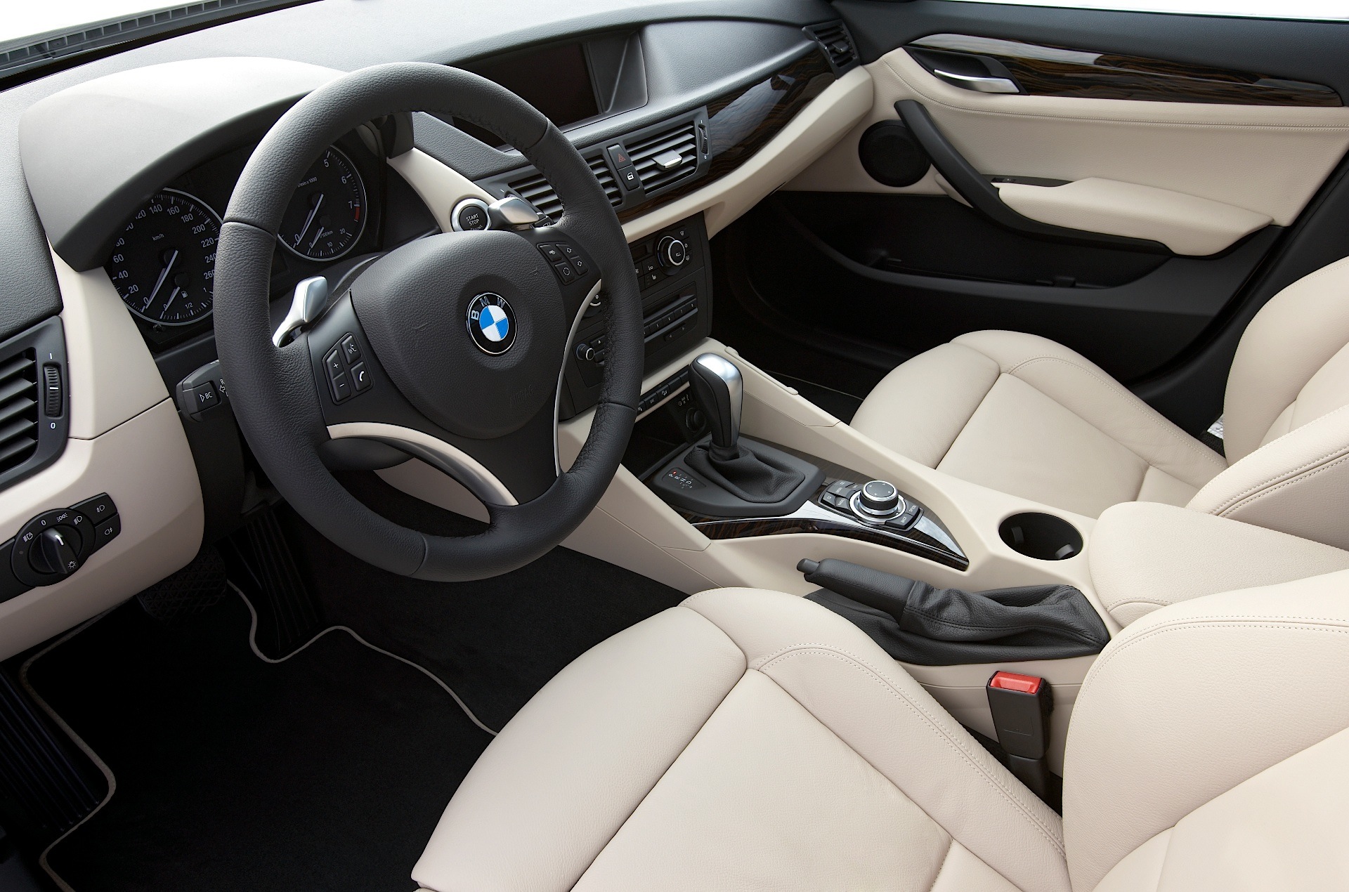 Bmw X1 photo 21