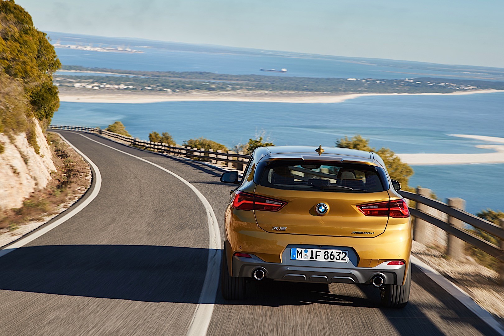 Bmw X2 photo 89