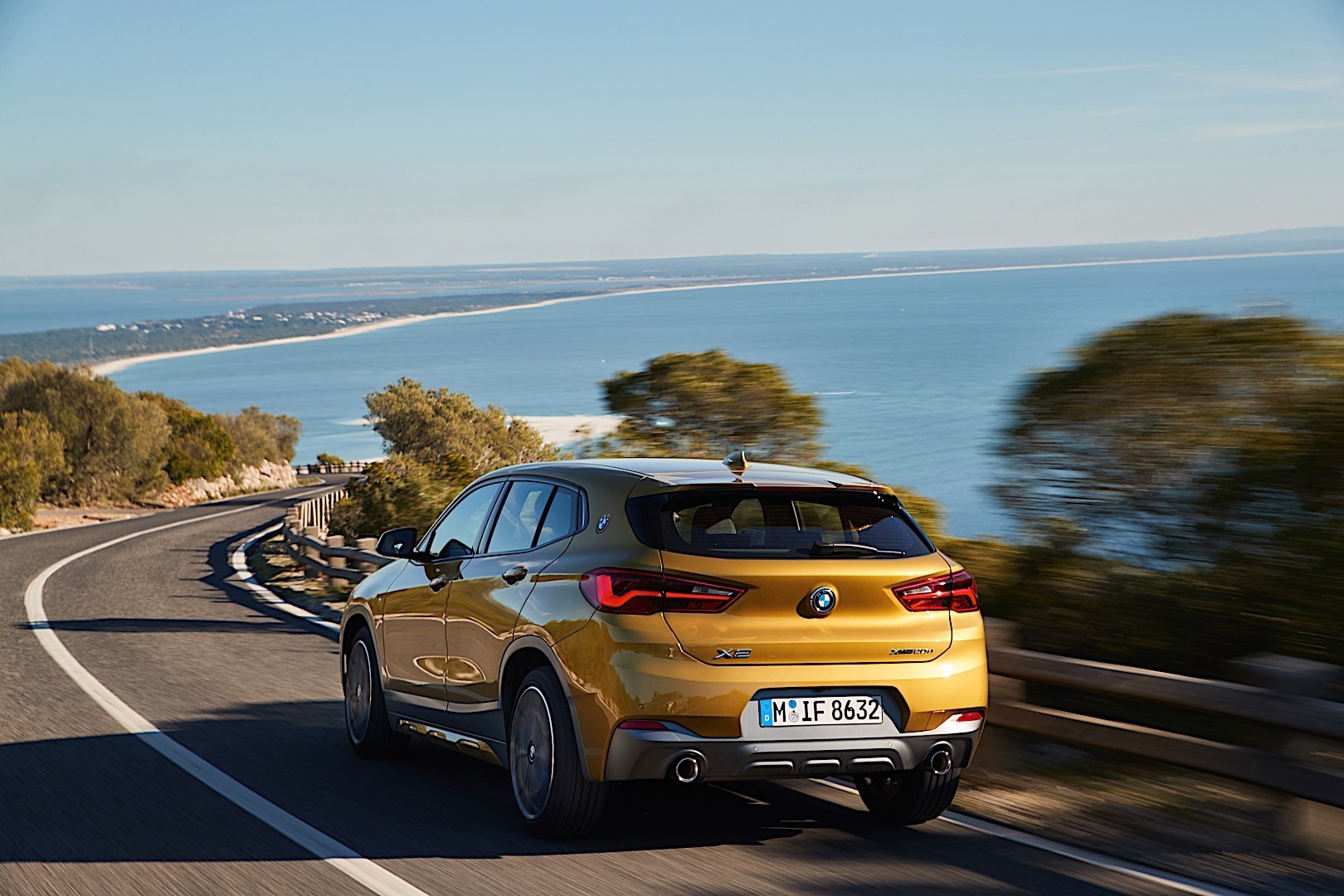 Bmw X2 photo 90