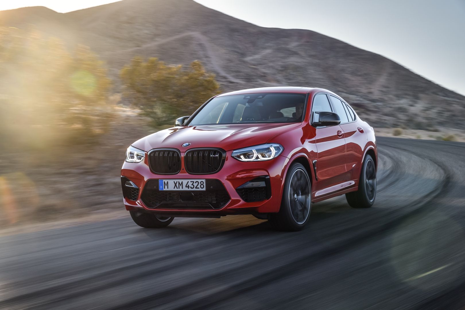 Bmw X4 M photo 10