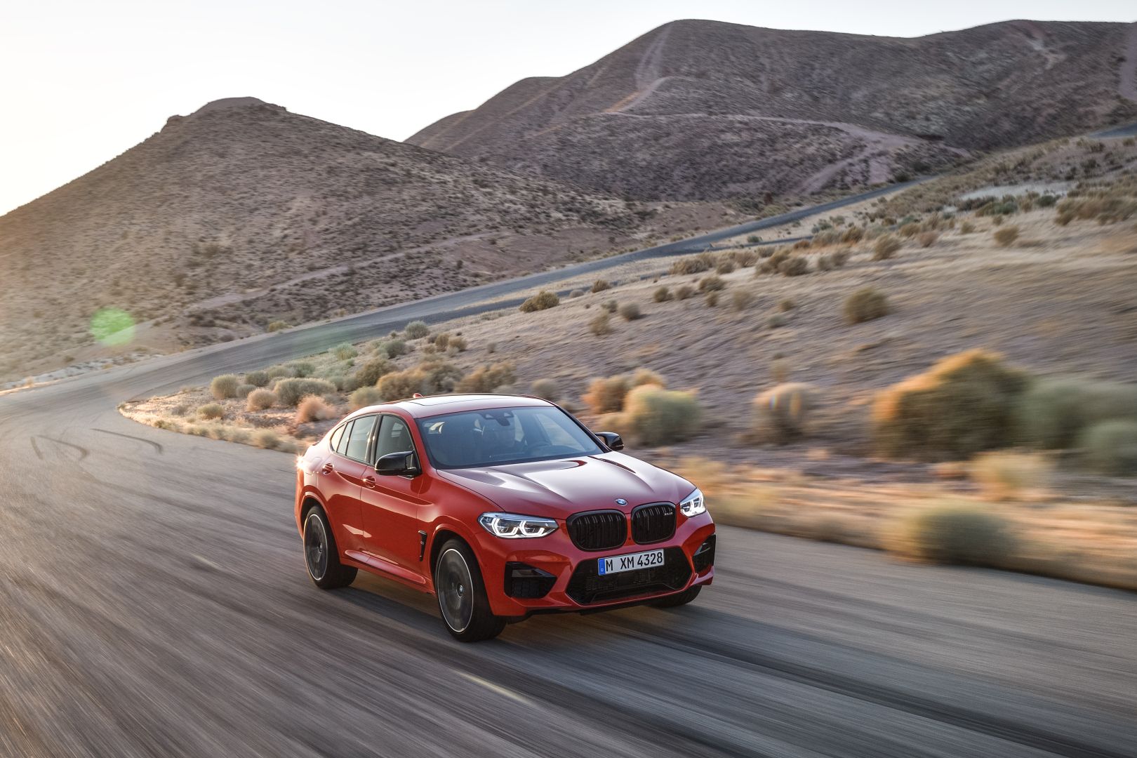 Bmw X4 M photo 12