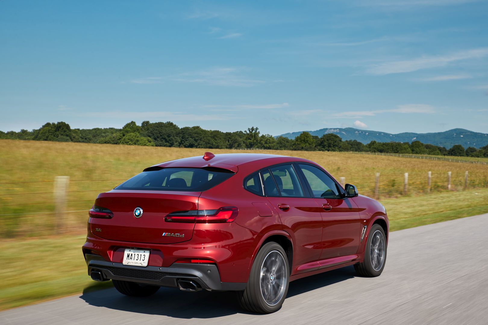 Bmw X4 photo 92
