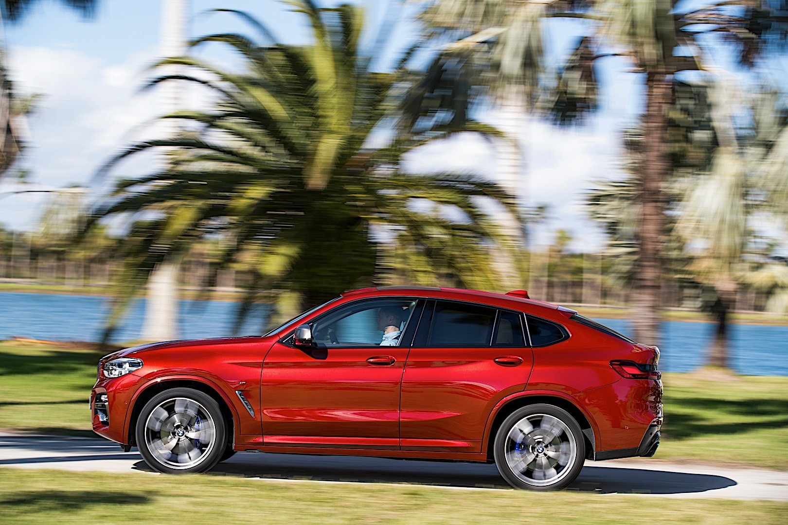 Bmw X4 photo 23