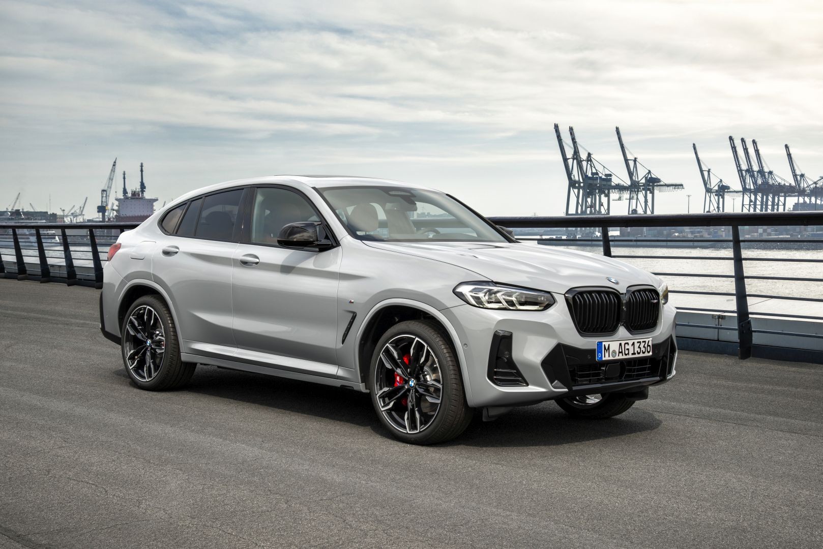 Bmw X4 photo 8