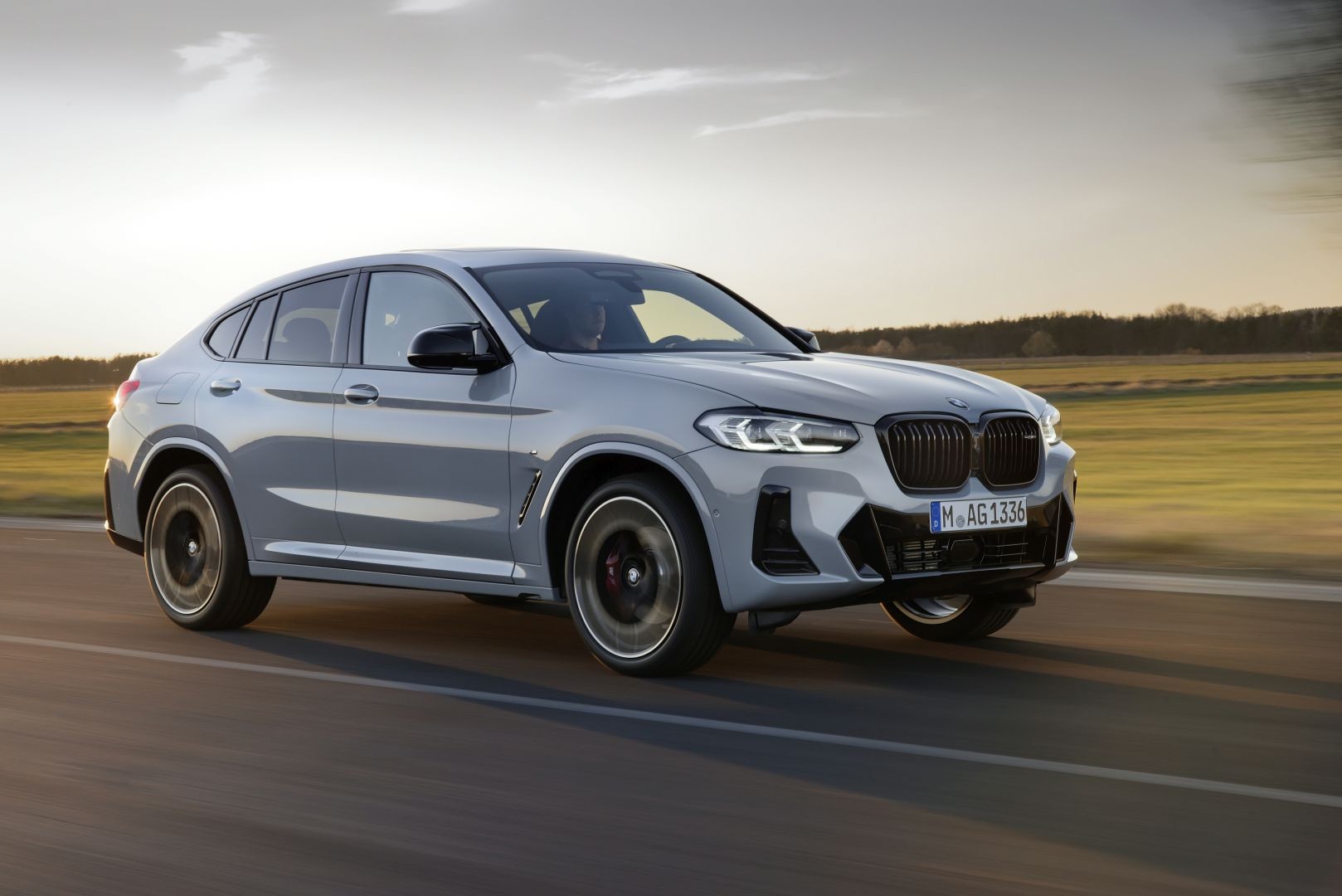 Bmw X4 photo 12