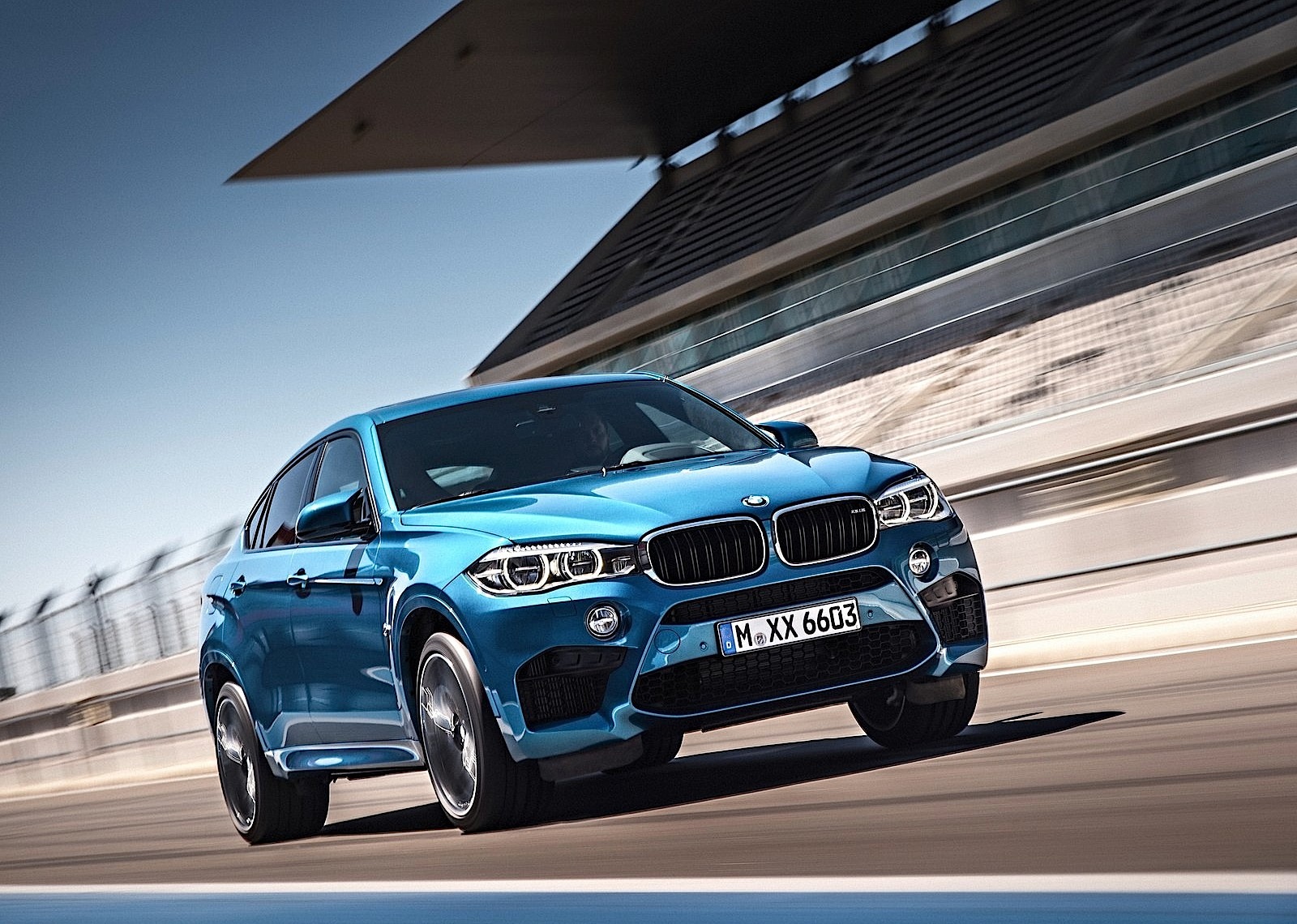 Bmw X6 M photo 17