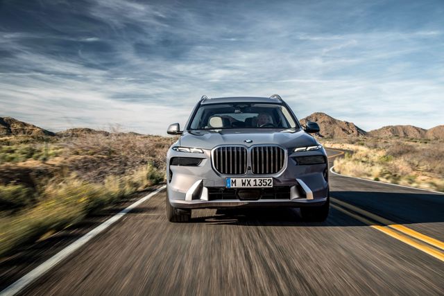 Bmw X7 photo 69