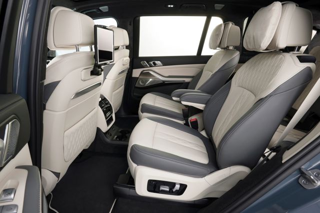 Bmw X7 photo 331