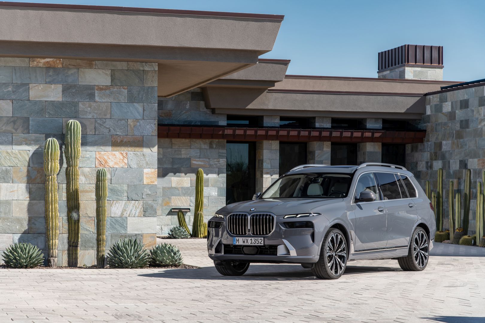 Bmw X7 photo 102