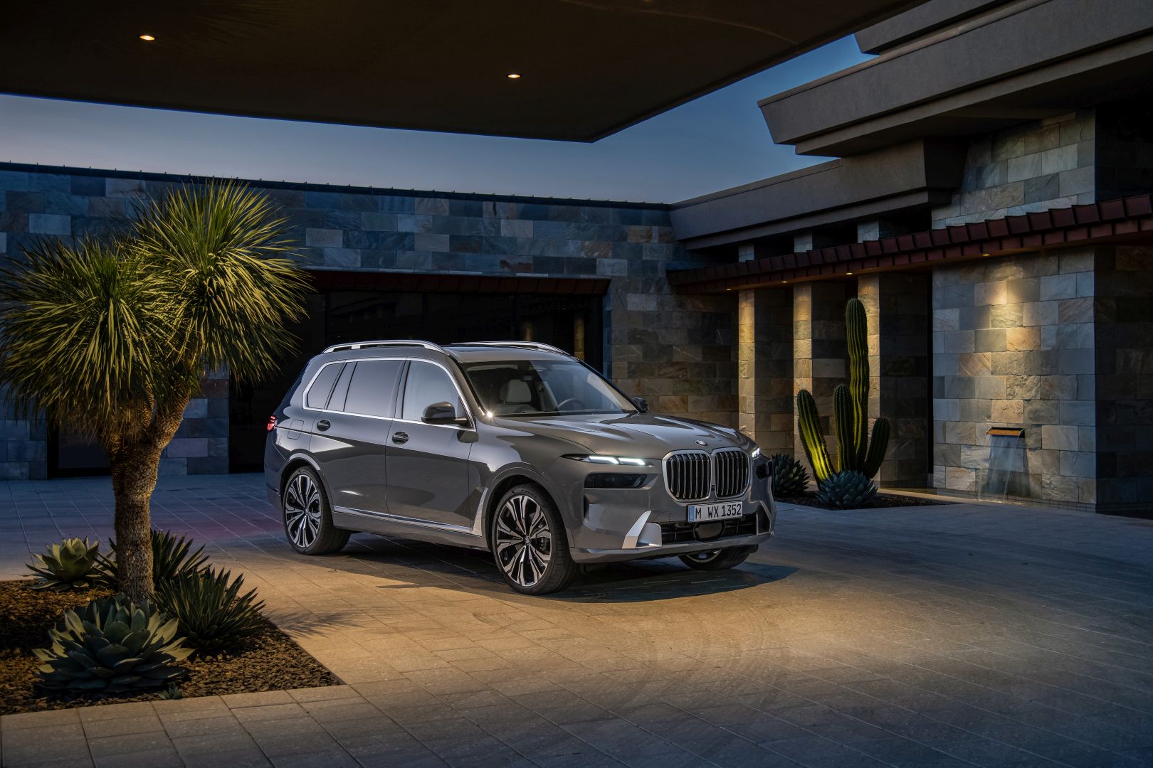 Bmw X7 photo 105