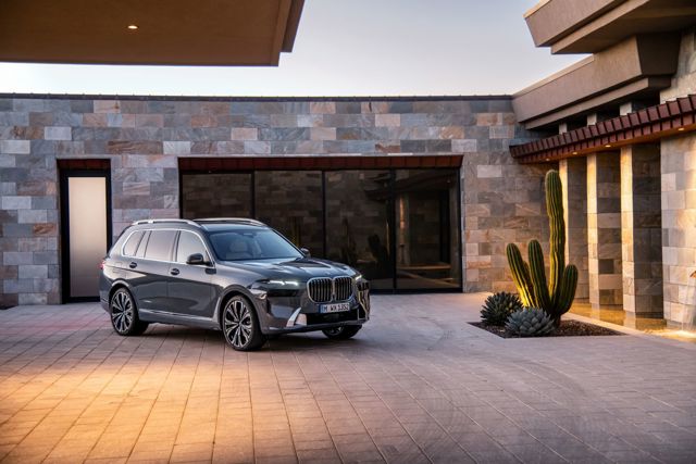 Bmw X7 photo 106