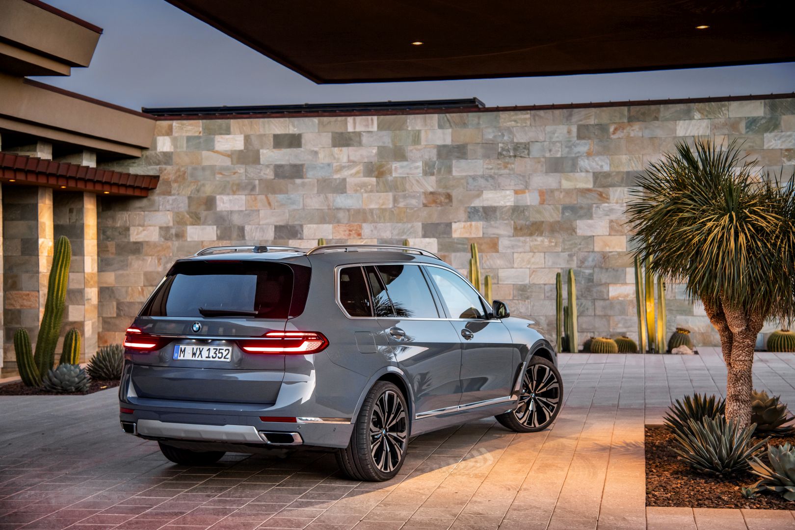 Bmw X7 photo 108