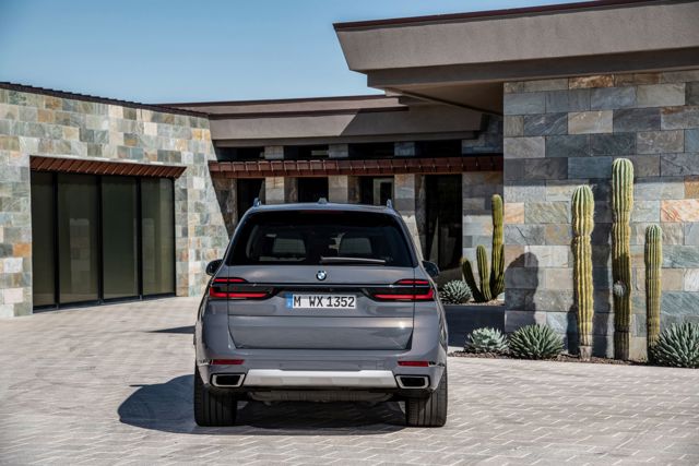 Bmw X7 photo 112