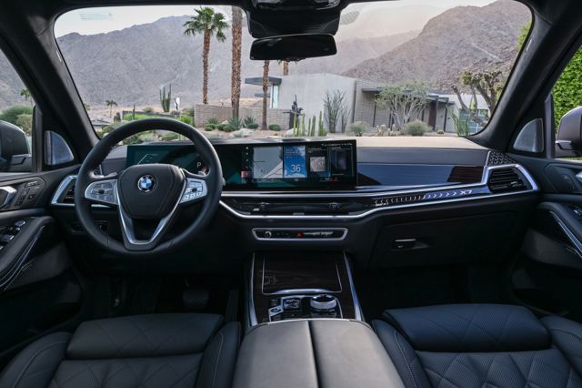 Bmw X7 photo 357
