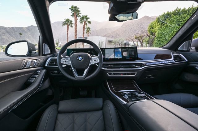 Bmw X7 photo 359