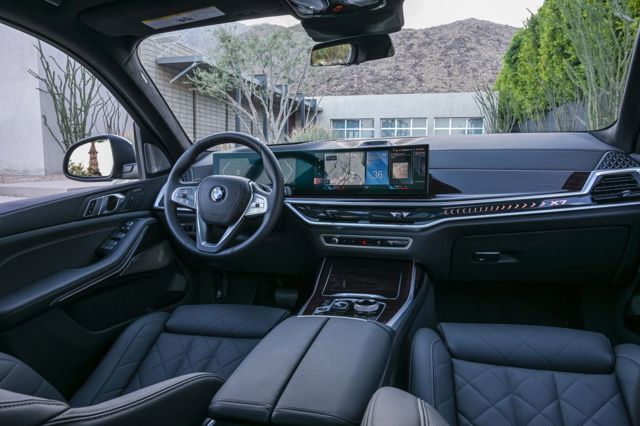 Bmw X7 photo 370