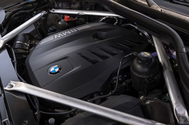 Bmw X7 photo 384