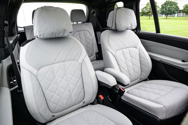 Bmw X7 photo 408