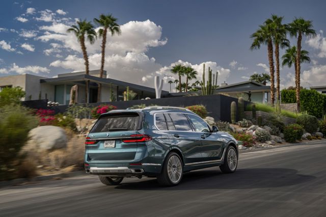 Bmw X7 photo 124