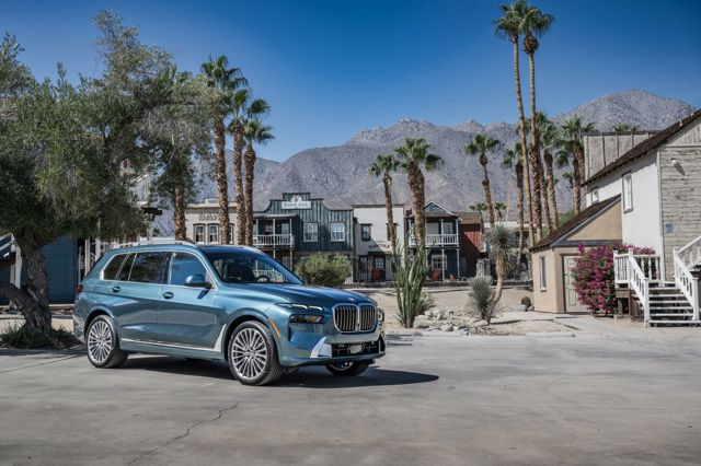 Bmw X7 photo 157