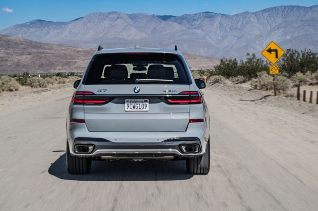 Bmw X7 photo 169