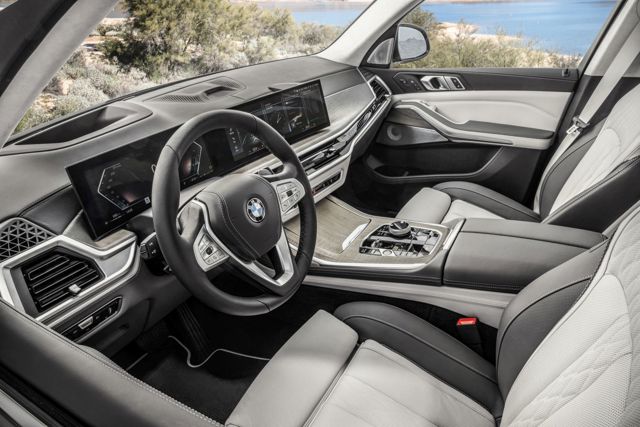 Bmw X7 photo 349