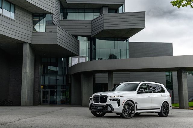 Bmw X7 photo 303