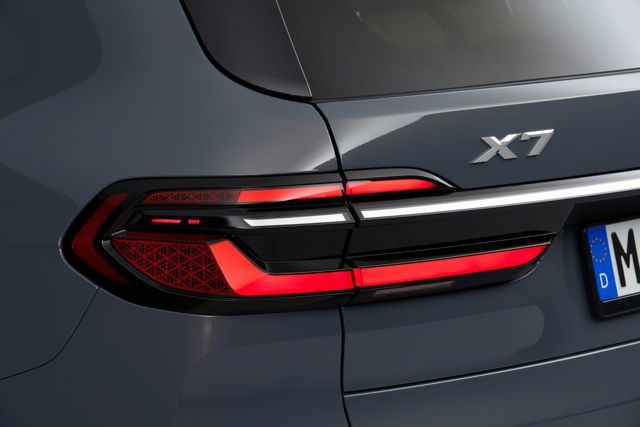 Bmw X7 photo 17