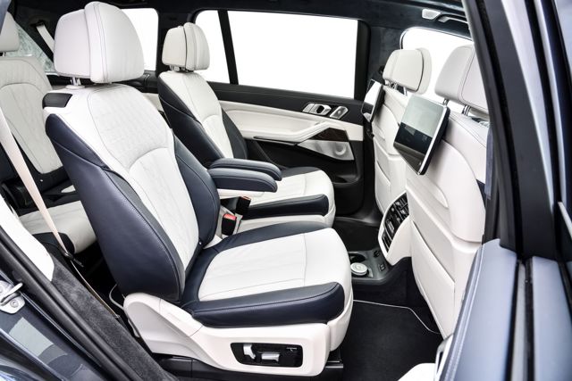 Bmw X7 photo 275