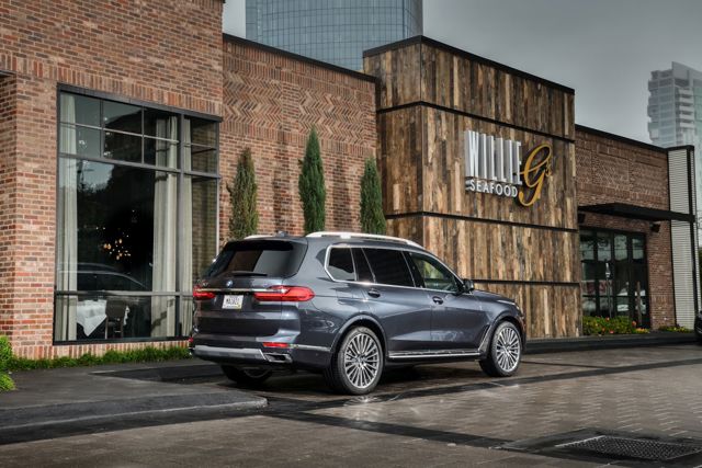 Bmw X7 photo 82