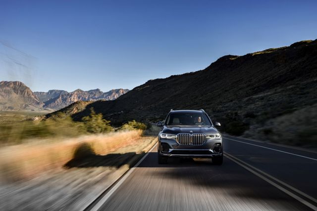 Bmw X7 photo 121