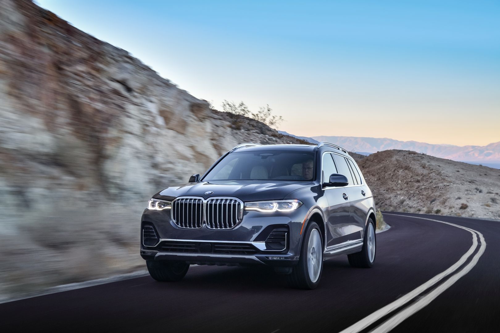 Bmw X7 photo 332