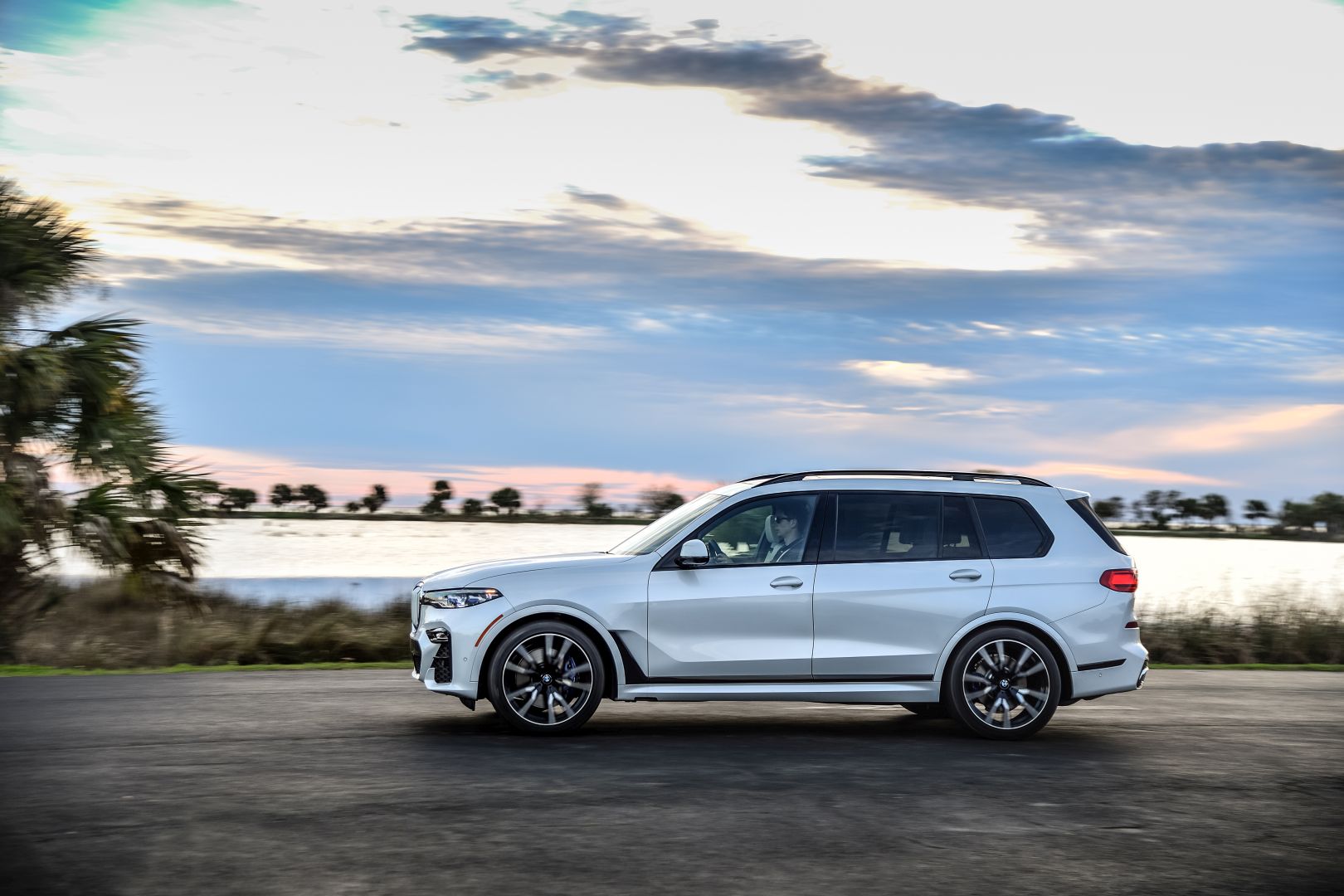 Bmw X7 photo 170