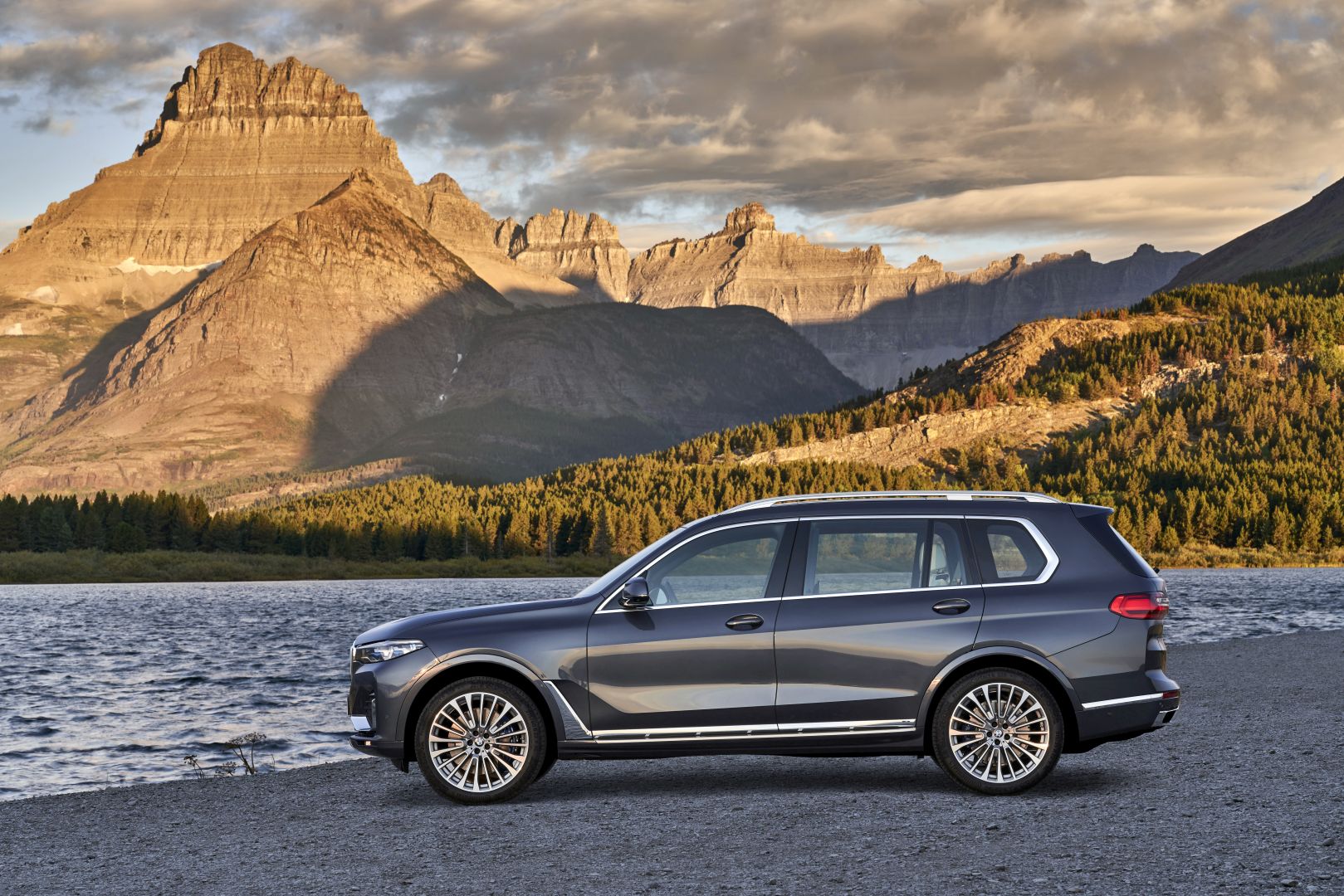 Bmw X7 photo 18
