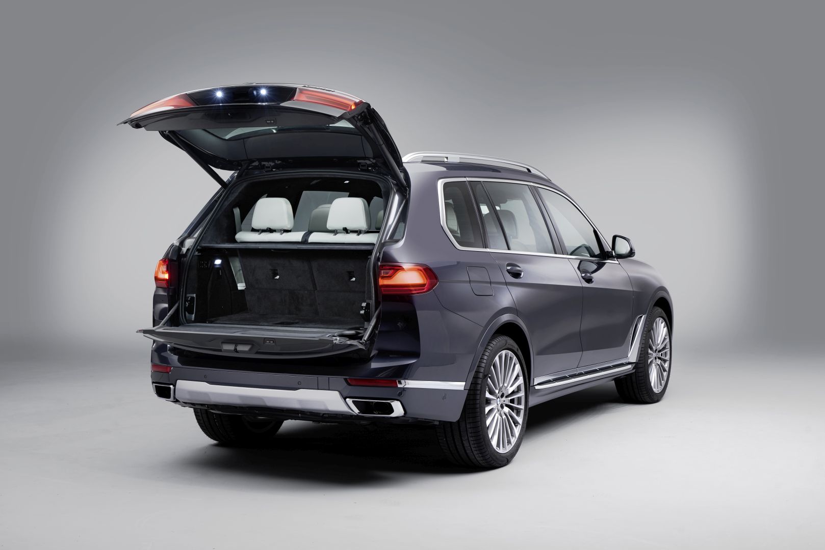 Bmw X7 photo 36