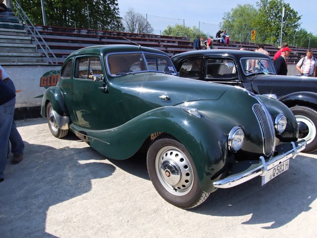 Bristol 400 photo 3