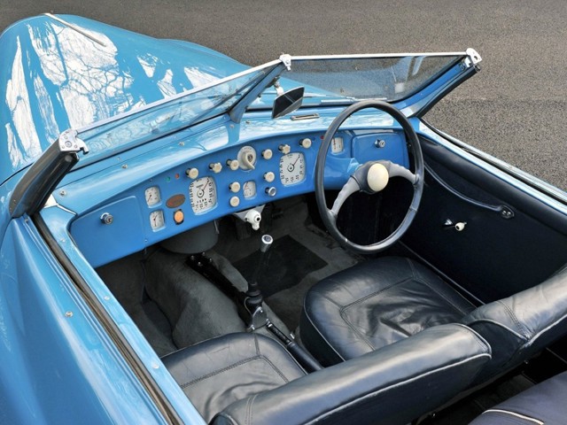 Bristol 402 photo 7