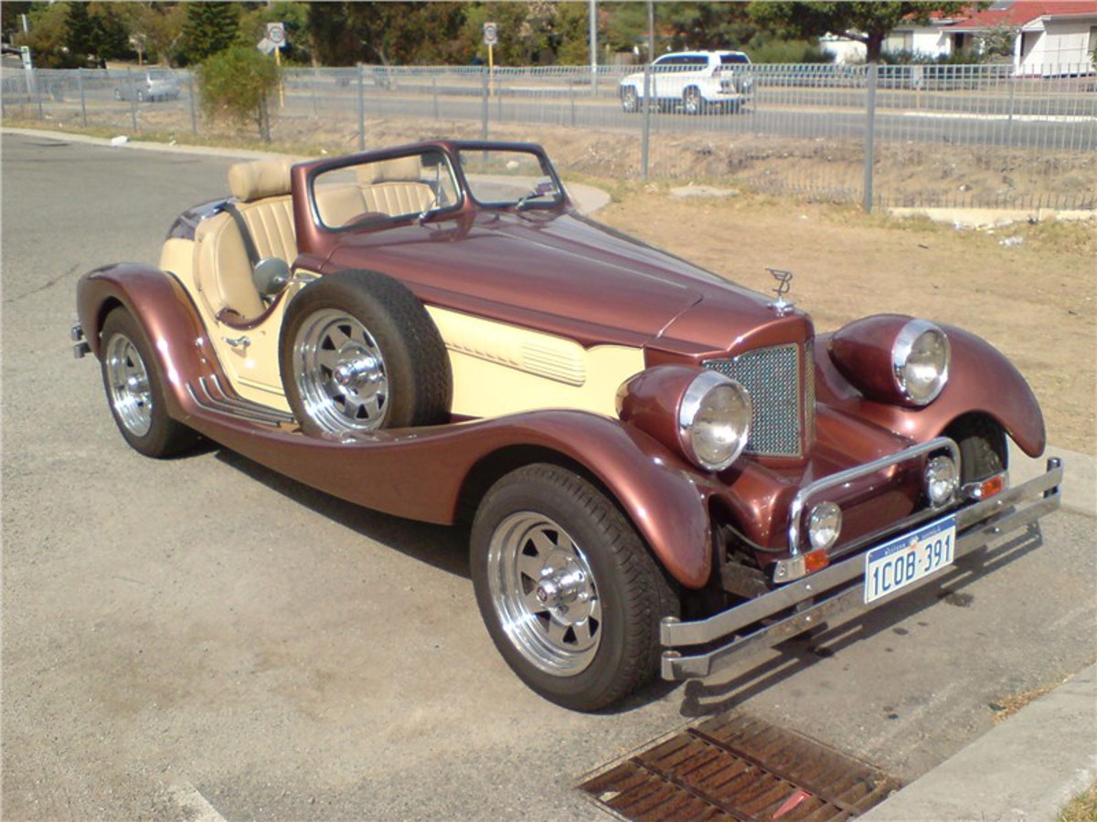 Bufori BUFORI MK II 1.8L 3AT RWD (108 HP)