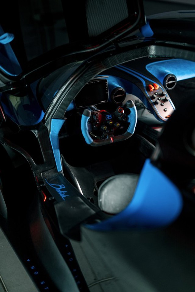 Bugatti Bolide photo 33